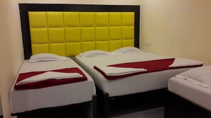 Kamar Quadruple Keluarga (AC) | Pemandangan dari kamar