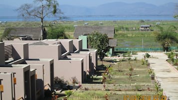 Quarto luxo | Frigobar, cofres nos quartos, camas extras/dobráveis (sobretaxa)