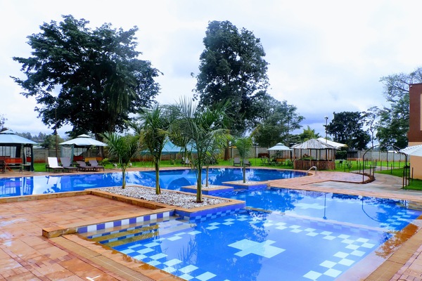 Piscina all'aperto