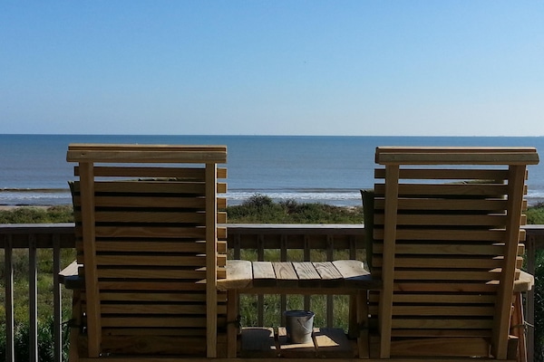 Imagine you, sitting here! Watch your children & dolphins from this large deck!