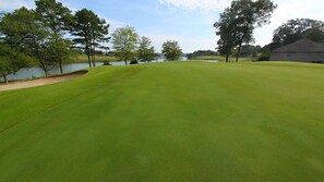 Golf - BEAUTIFUL TWO STORY TOWNHOME in TELLICO VILLAGE GOLF RESORT & FITNESS COMMUNITY (Loudon)