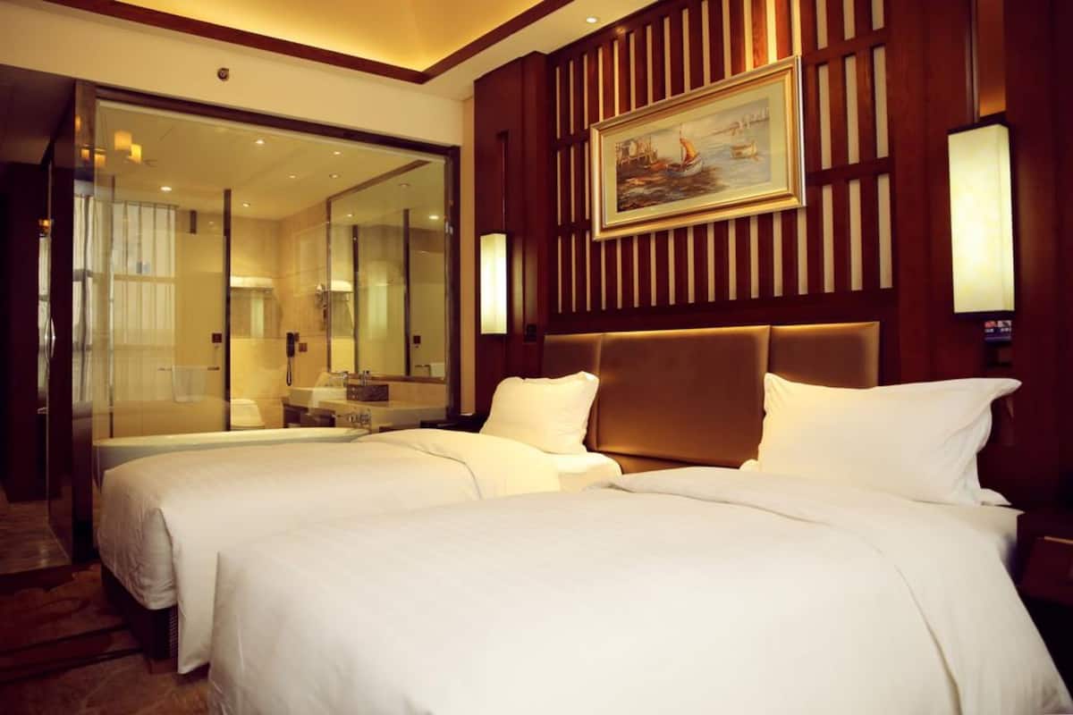 Superior Twin Room | In-room safe, desk, blackout curtains, free WiFi