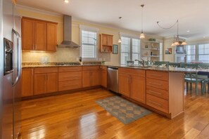 Fridge, microwave, stovetop, dishwasher - 🍌Salty Banana🍌Oceanfront Duplex-Decks, Pools, Hot Tubs (Kure Beach)