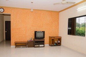 Casa Confort, 2 habitaciones | 1 habitación y escritorio 