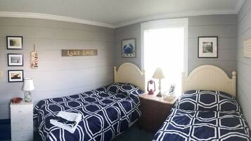 3 bedrooms, free WiFi, bed sheets