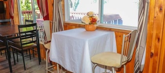 Lakeview cabin on stunning Lake Vermilion