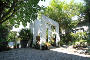 Garden view - Thai Thani Loft & Life Lamphun (Lamphun)