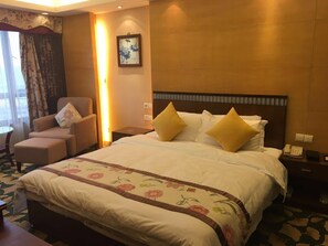 Dobbeltrom – executive | Skrivebord, blendingsgardiner og wi-fi (inkludert)