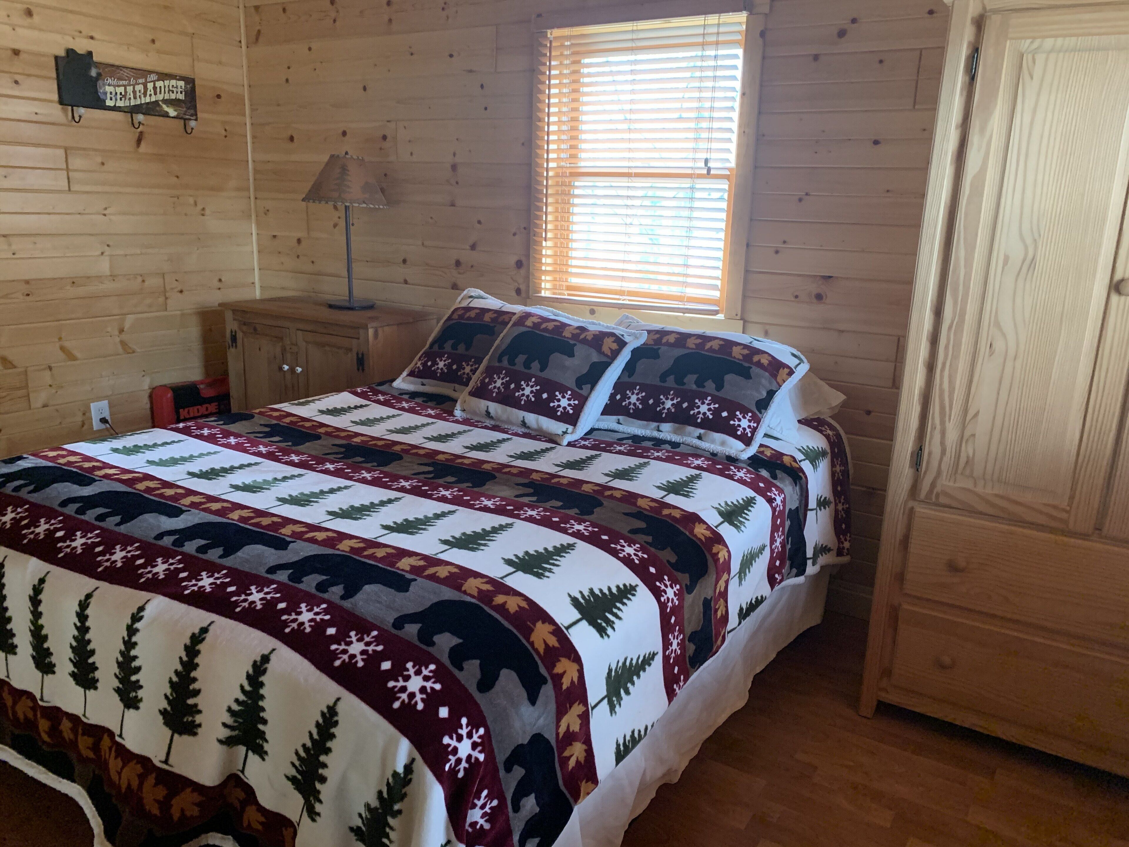 2 bedrooms, iron/ironing board, travel crib, bed sheets