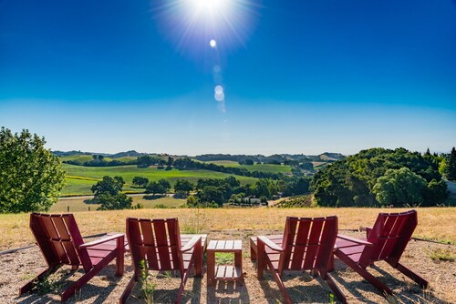 Orchard Hill Farm--Elegant Comfort in Desirable West Side Paso Robles!