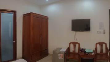 Habitación familiar | Minibar, escritorio y wifi gratis