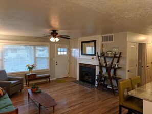 Interior - Michelle's MCM.  Sleeps 8 (Baker City)