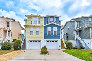 Exterior - 🌊Mission SEA Accomplished🌊 Ocean Views, Private Grill, Steps 2 Beach (Kure Beach)