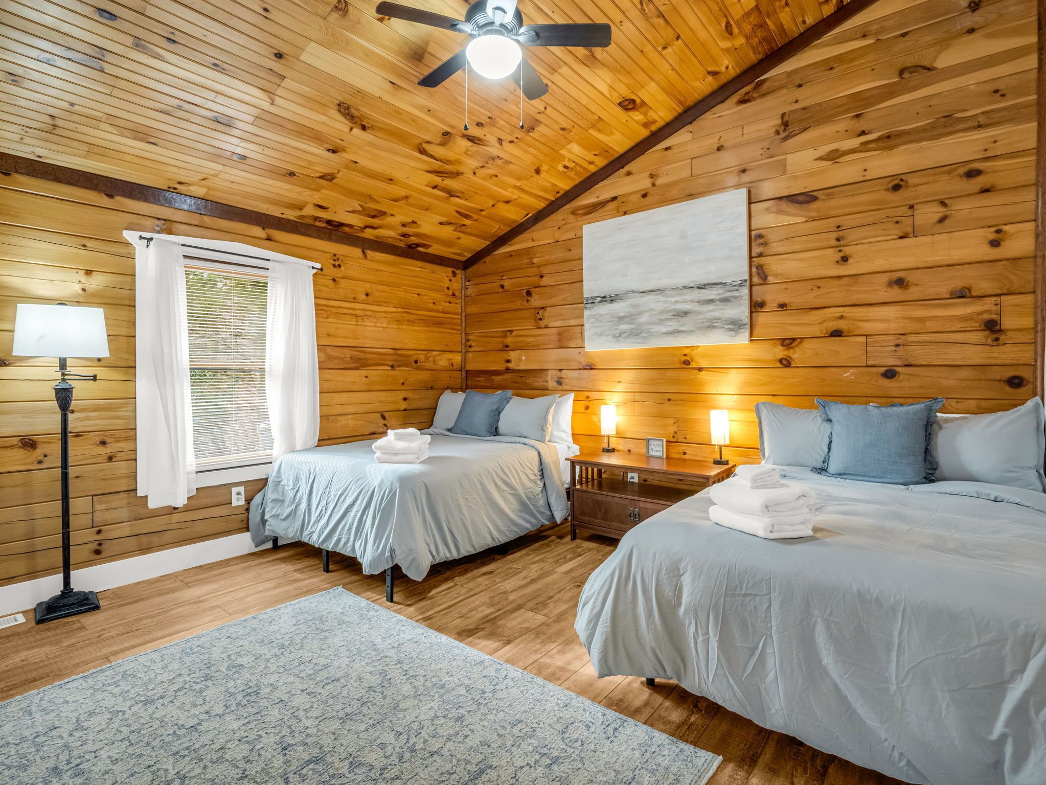 2 chambres, fer et planche à repasser, Wi-Fi, literie fournie