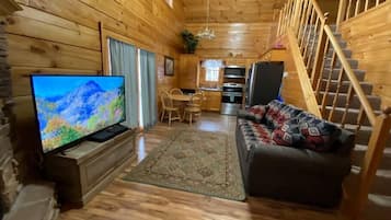 Televisión y chimenea