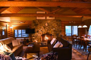 Smart TV, fireplace, DVD player, books