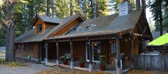 Profitez de notre belle maison en rondins