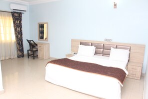 Superior Room (Super Executive RooM) | Premium bedding, free WiFi, bed sheets - Josto's Place (Abuja)