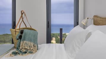 Superior Apartment, 3 Bedrooms, Ocean View | View from room