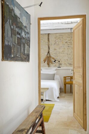 Individually decorated, individually furnished, blackout drapes - Maison Forte (Montcuq-en-Quercy-Blanc)