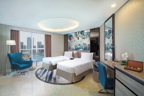 Minibar, in-room safe, individually furnished, laptop workspace - Grand Mercure Business Bay (Dubai)