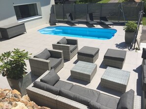 Outdoor pool, sun loungers