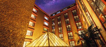 Holiday Inn Express DaoCheng Yading