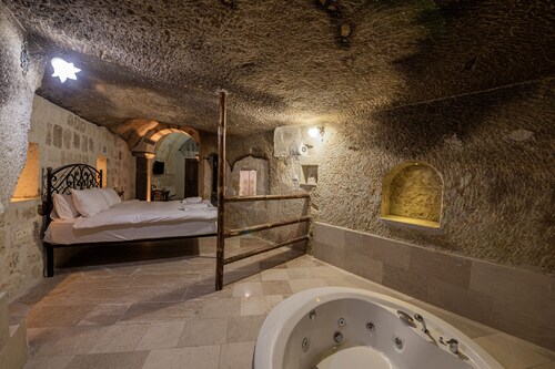 Konak Bezirhane Cave Otel