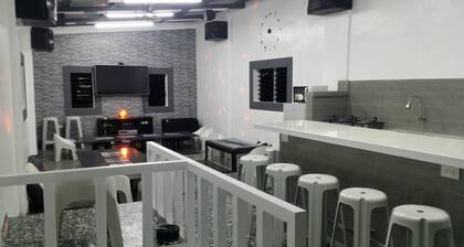 ERVoruto Hostel Makati