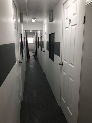 Hallway - ERVoruto Hostel Makati (Makati)