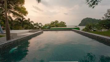 The Cottage (4 Bedrooms) | 私人游泳池