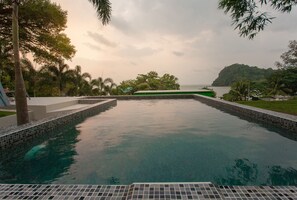 The Cottage (5 Bedrooms) | Private pool
