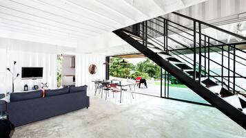 Bamboo Villa (4 Bedrooms) | 起居区 | 0-英寸纯平电视 (配备有线频道)、电视