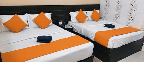 Chambre Familiale, 1 chambre, vue ville | 1 chambre, Wi-Fi gratuit