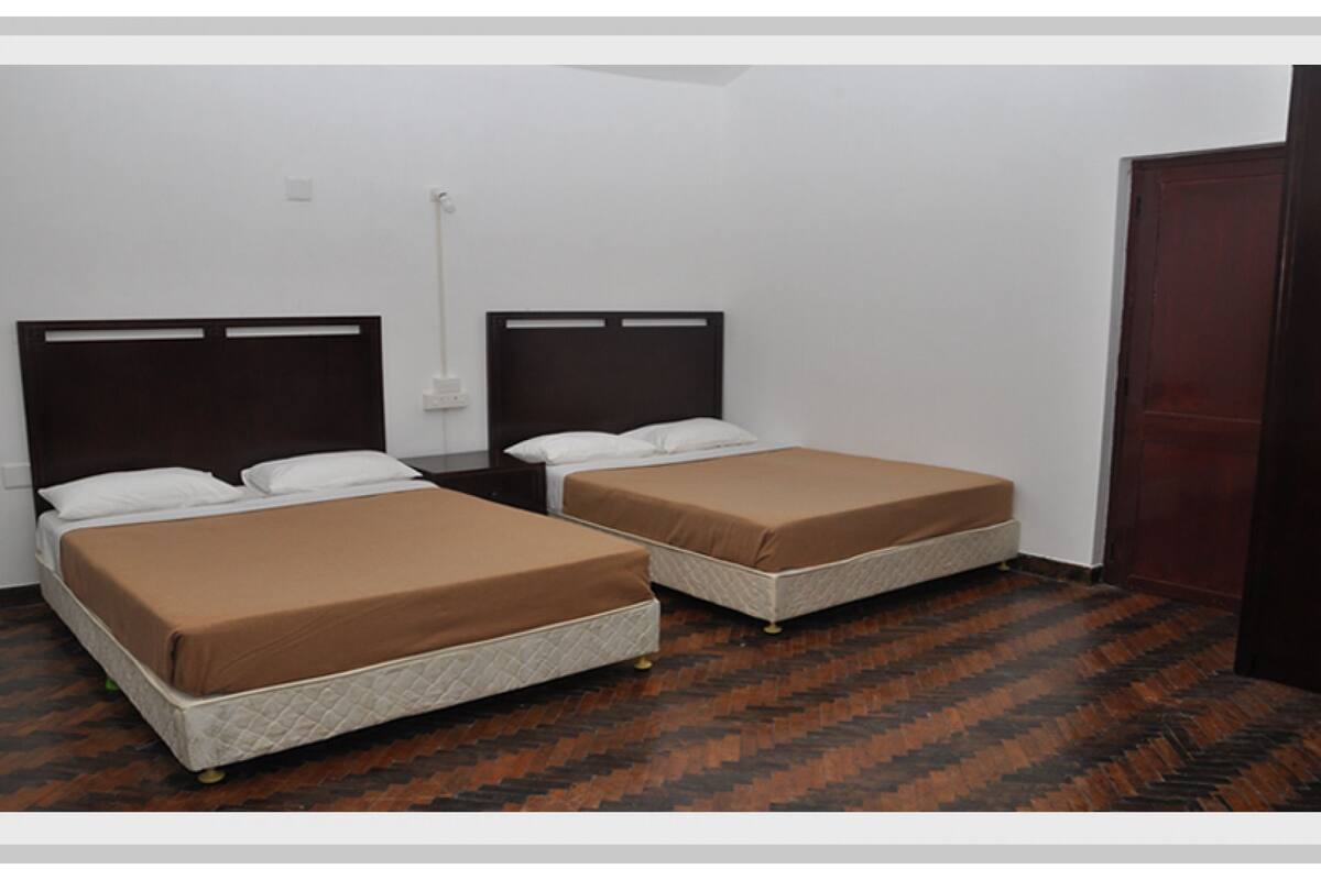 Deluxe House, 2 Bedrooms | 1 bedroom, desk