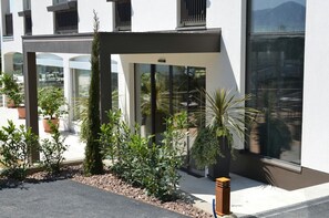 Entrada al alojamiento