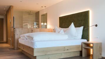 Premium bedding, minibar, in-room safe, desk