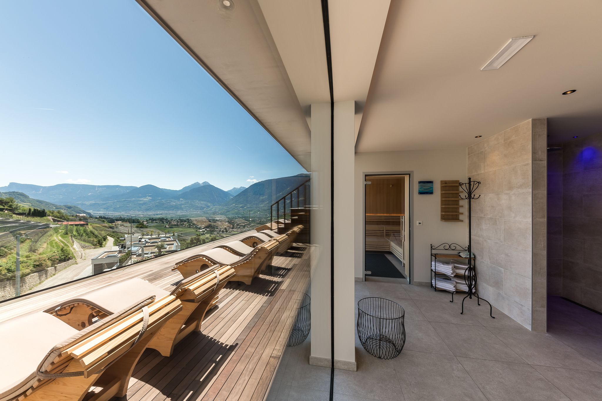 Masajes deportivos, 1 sala de tratamiento y masajes 