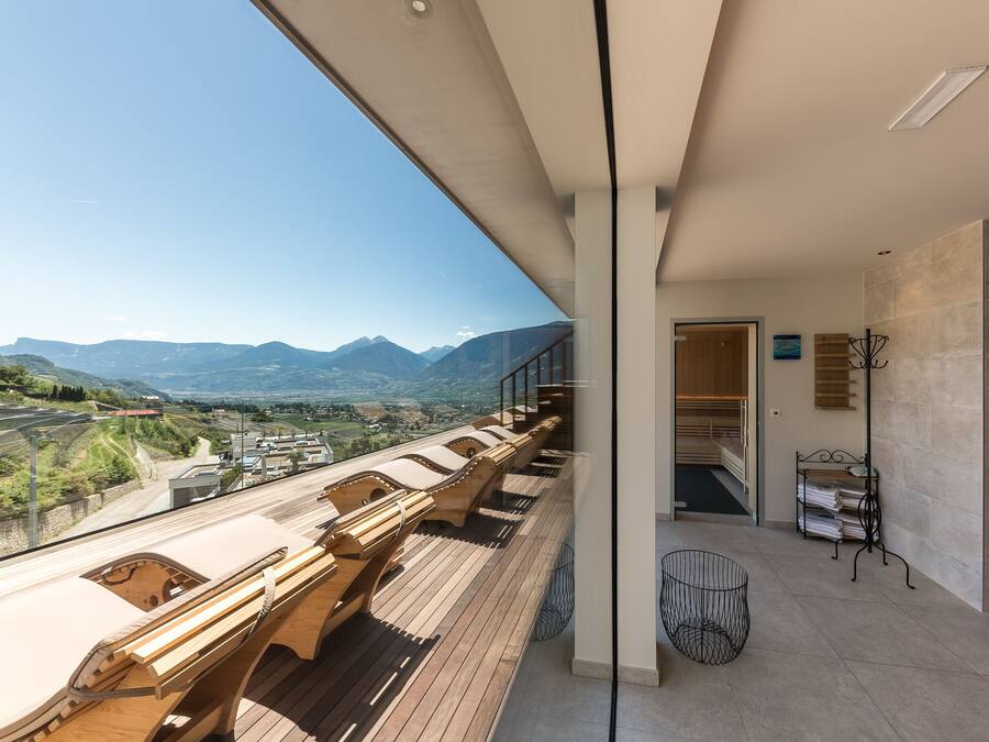 Sports massages, 1 treatment room, massages