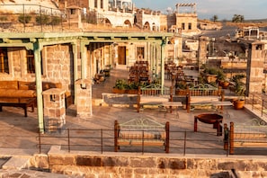 Cave Suite with View | Terrace/patio