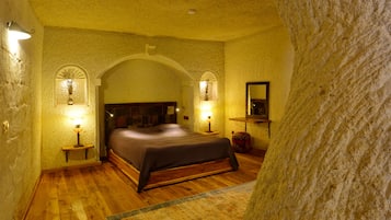 Suite familiar | Ropa de cama de alta calidad y minibar