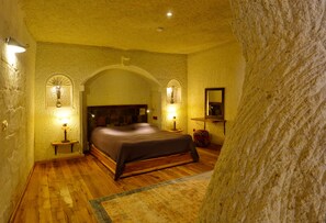 家庭套房 | 高級寢具、迷你吧、客房內保險箱、獨特裝潢