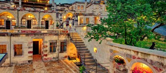 Seki Cave Suites