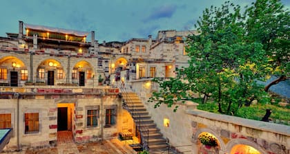 Seki Cave Suites