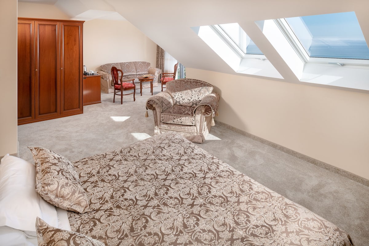 junior suite, sea view | 1 bedroom, egyptian cotton sheets, premium bedding, down duvets