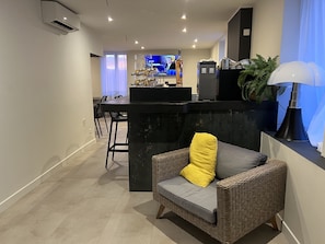 Bar (in der Unterkunft)