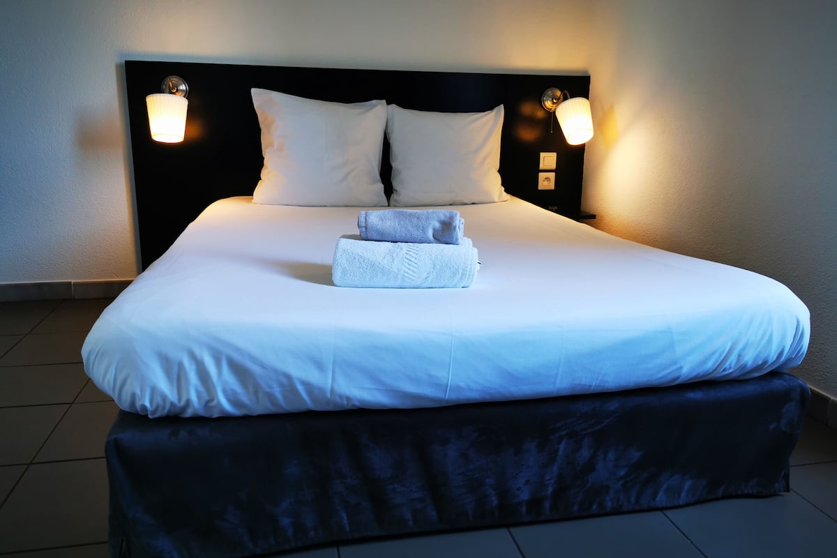 economy double room | 1 bedroom, desk, soundproofing, free wifi