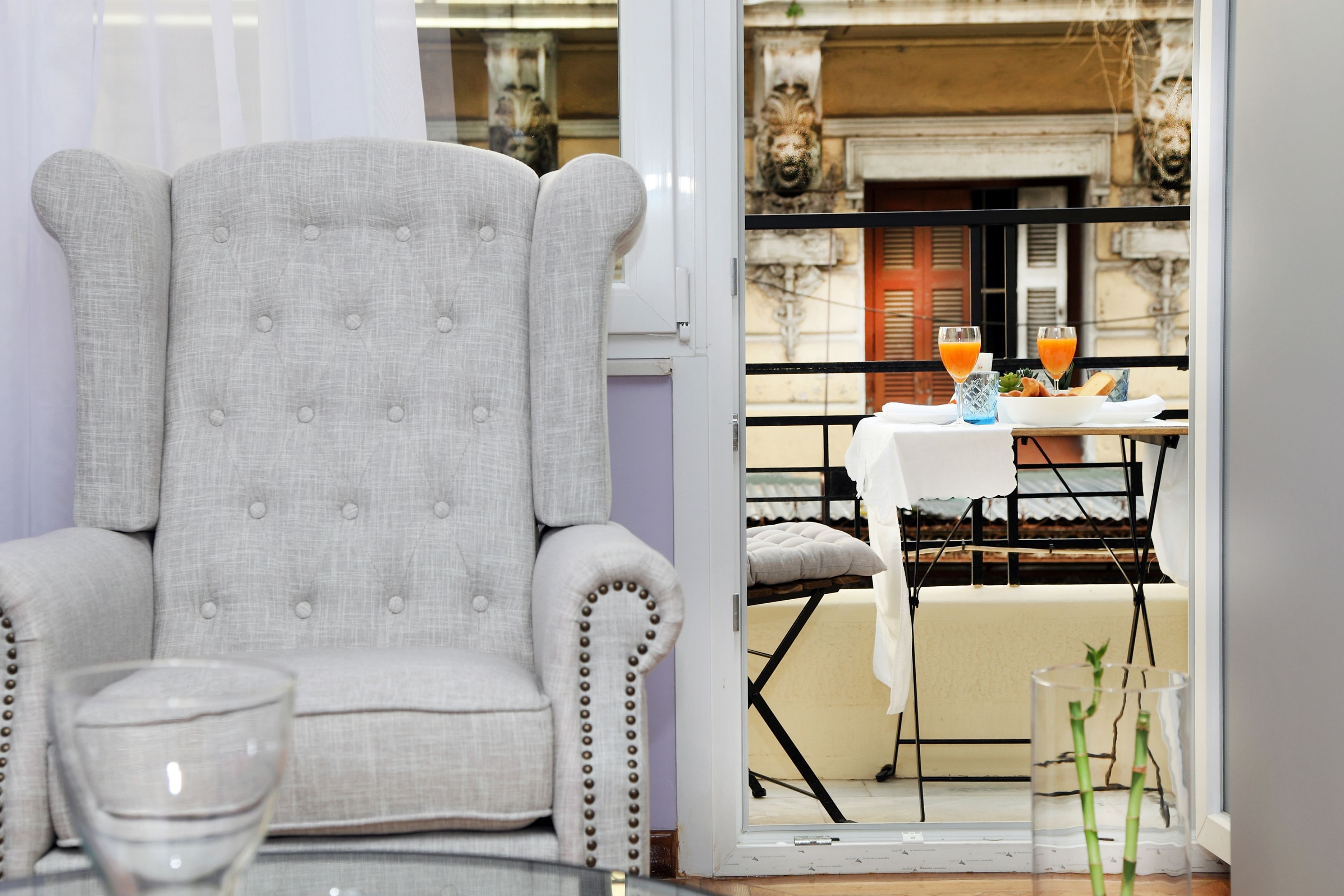 Deluxe Suite (Acropolis View & Balcony) Artemis | 起居区 | 平板电视