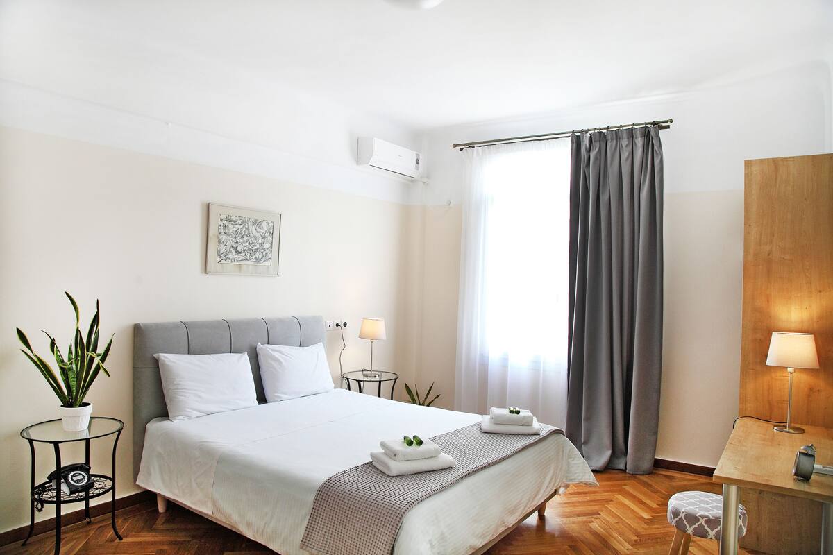 Two Master Bedroom Apartment Venus | 防音設備、アイロン / アイロン台、WiFi (無料)、客室ごとに異なる装飾