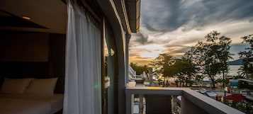 Family Suite with Balcony and Sea View | Beach/ocean view